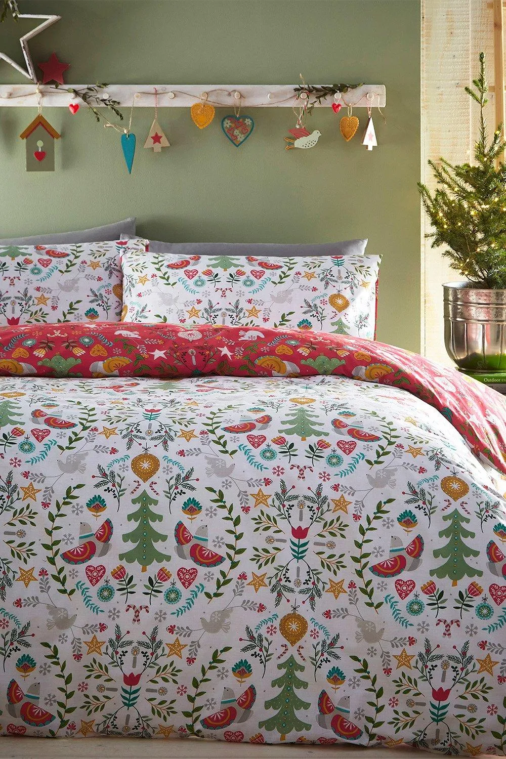 Bedding | Scandi Festive Christmas Reversible Duvet Cover Set | Furn