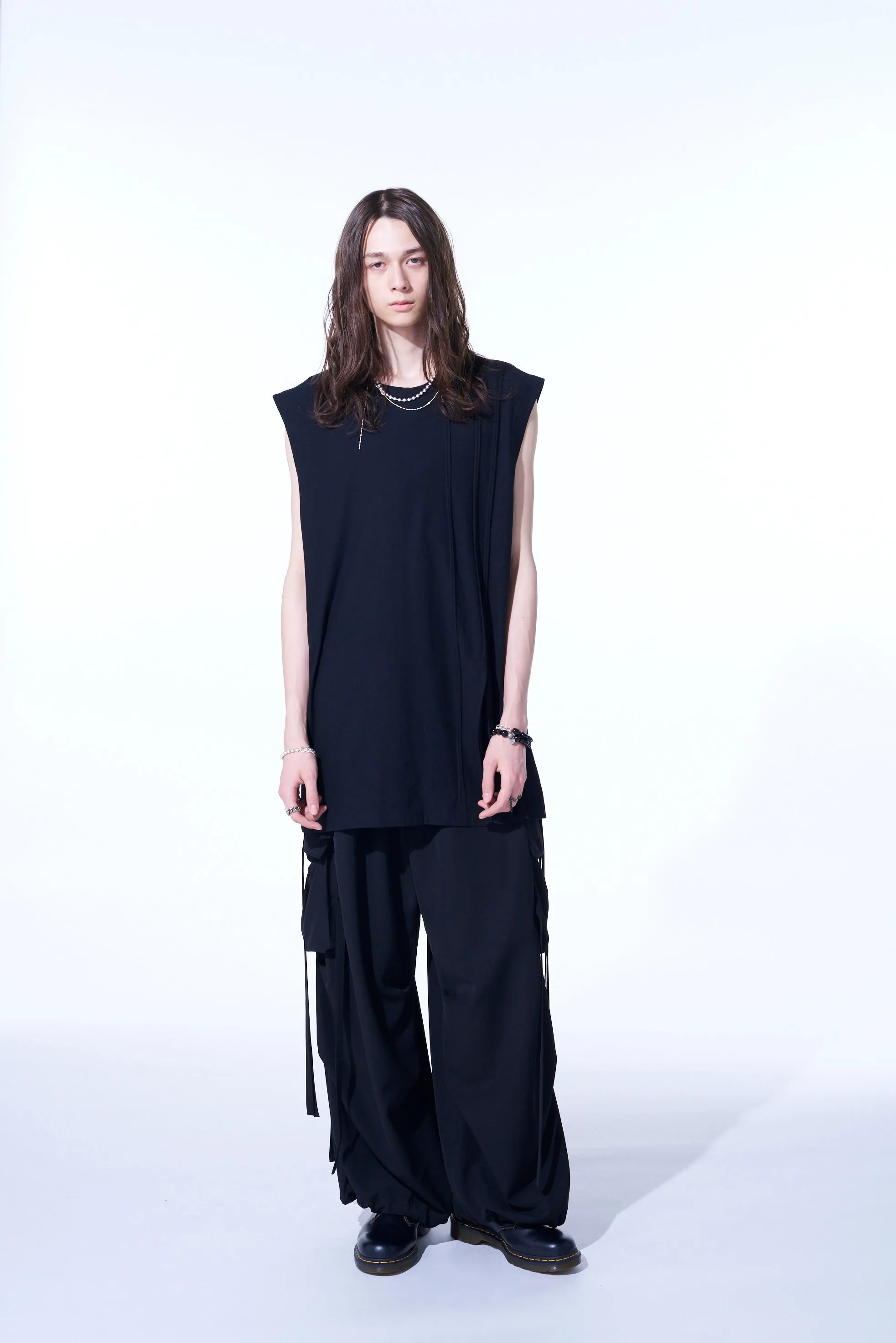 COTTON JERSEY VERTICALLY GRAFTED SLEEVELESS TOP WITH HEM SLIT