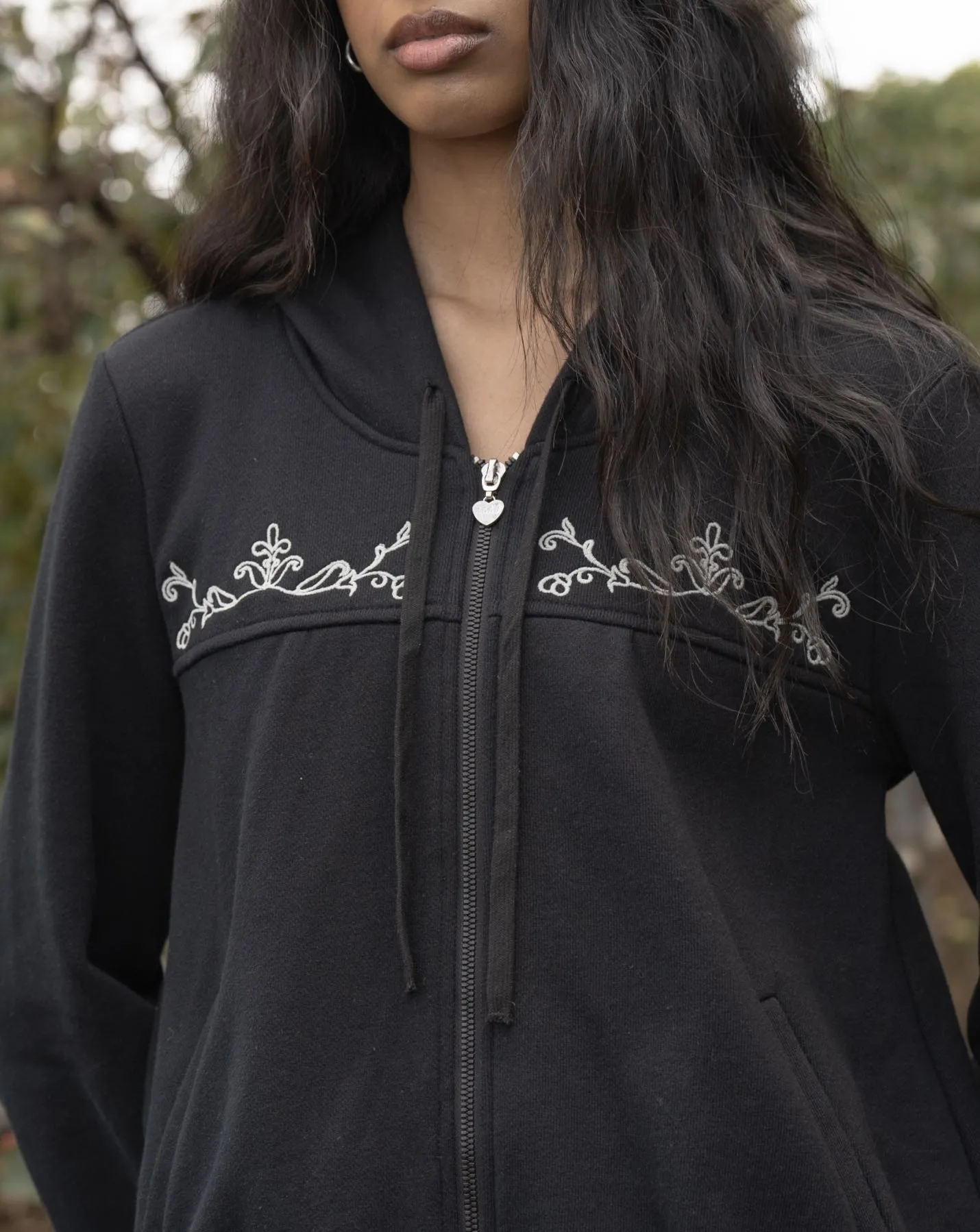 Flora Vine Embroidery Zip-up Hoodie