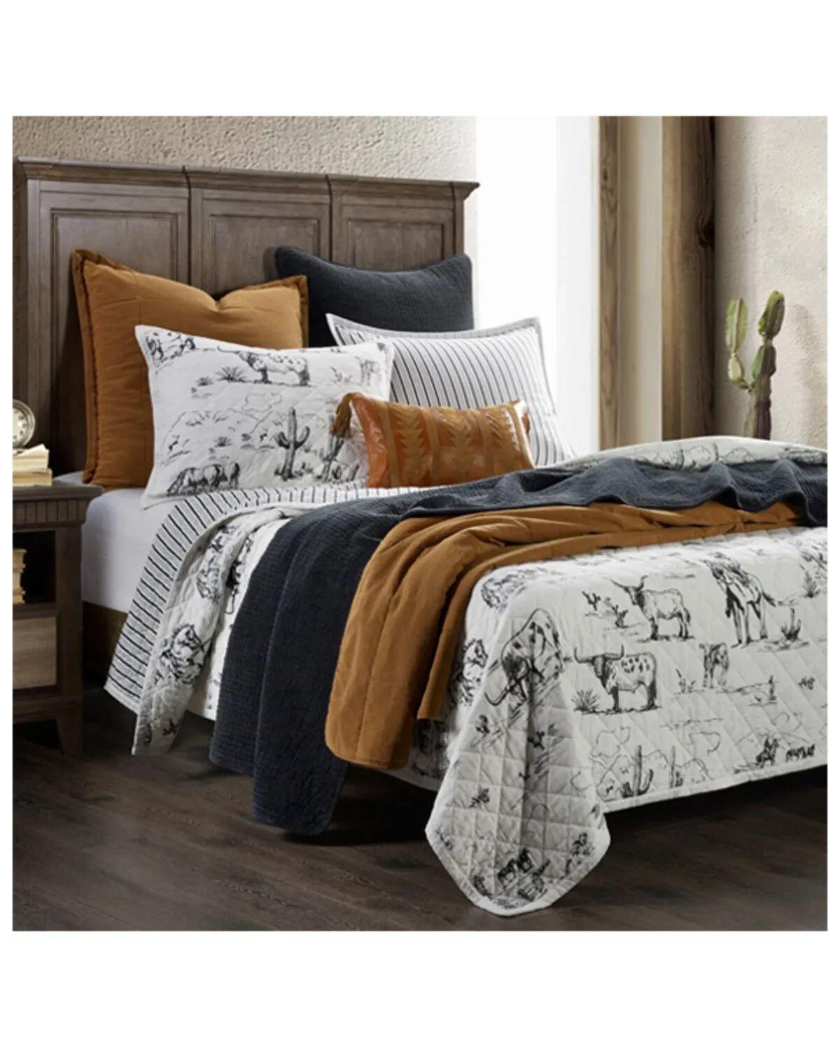 HiEnd Accents Black Ranch Life Western Toile Reversible 3-Piece Full/Queen Quilt Set