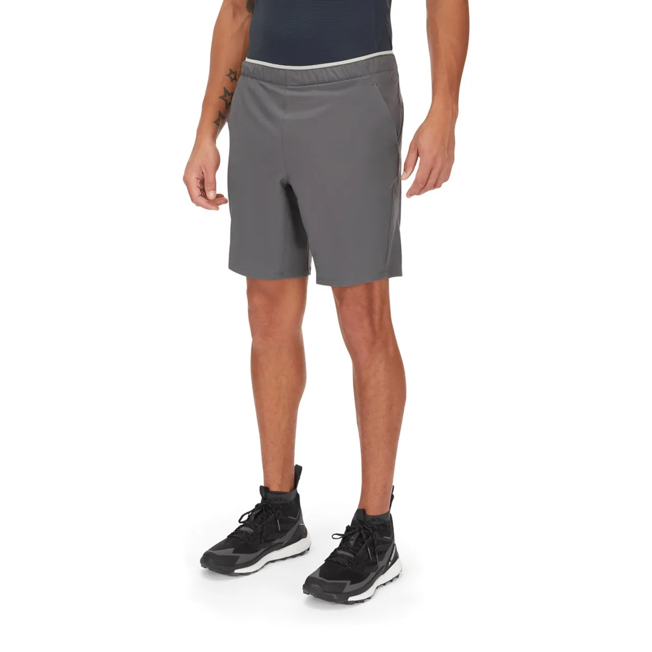 Momentum Light Shorts