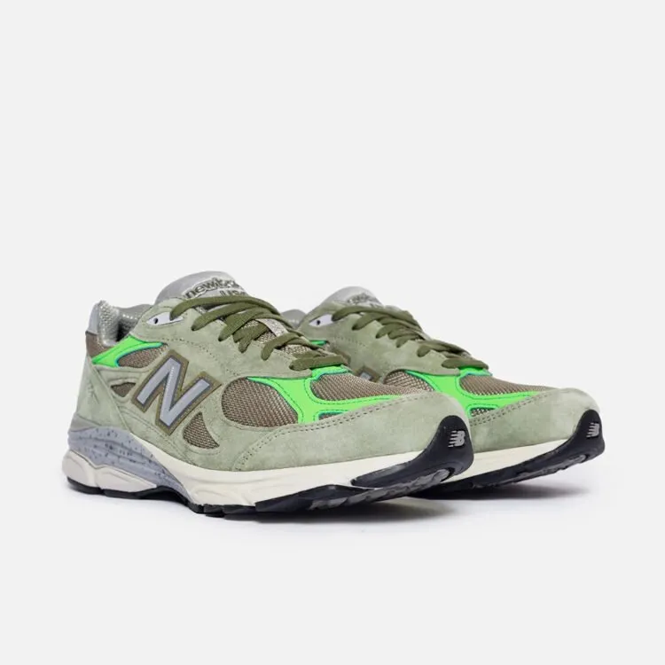 NEW BALANCE 990V3 PATTA KEEP YOUR FAMILY CLOSE