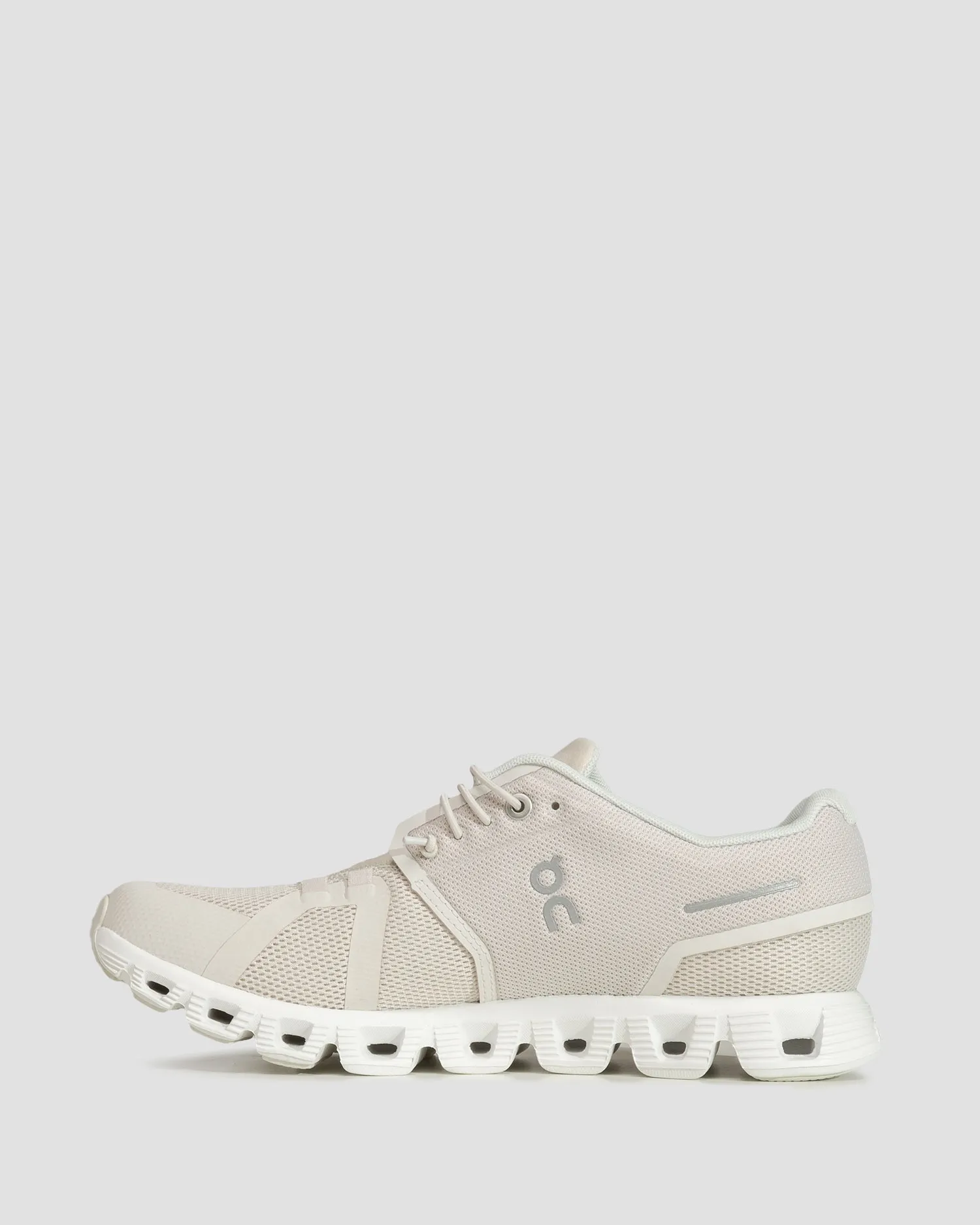 ON RUNNING CLOUD 5 men's trainers 5998773-pearl-white