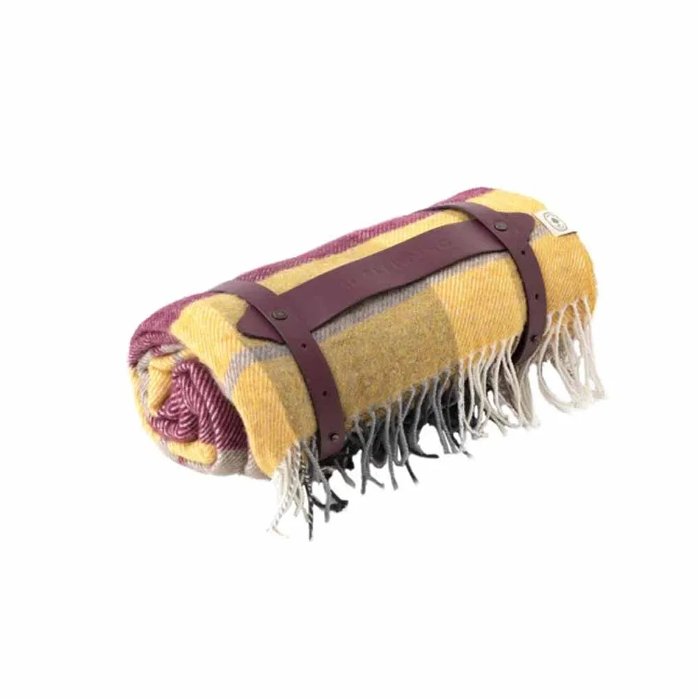 Poyet Motte Matteo Woven Throw Blanket