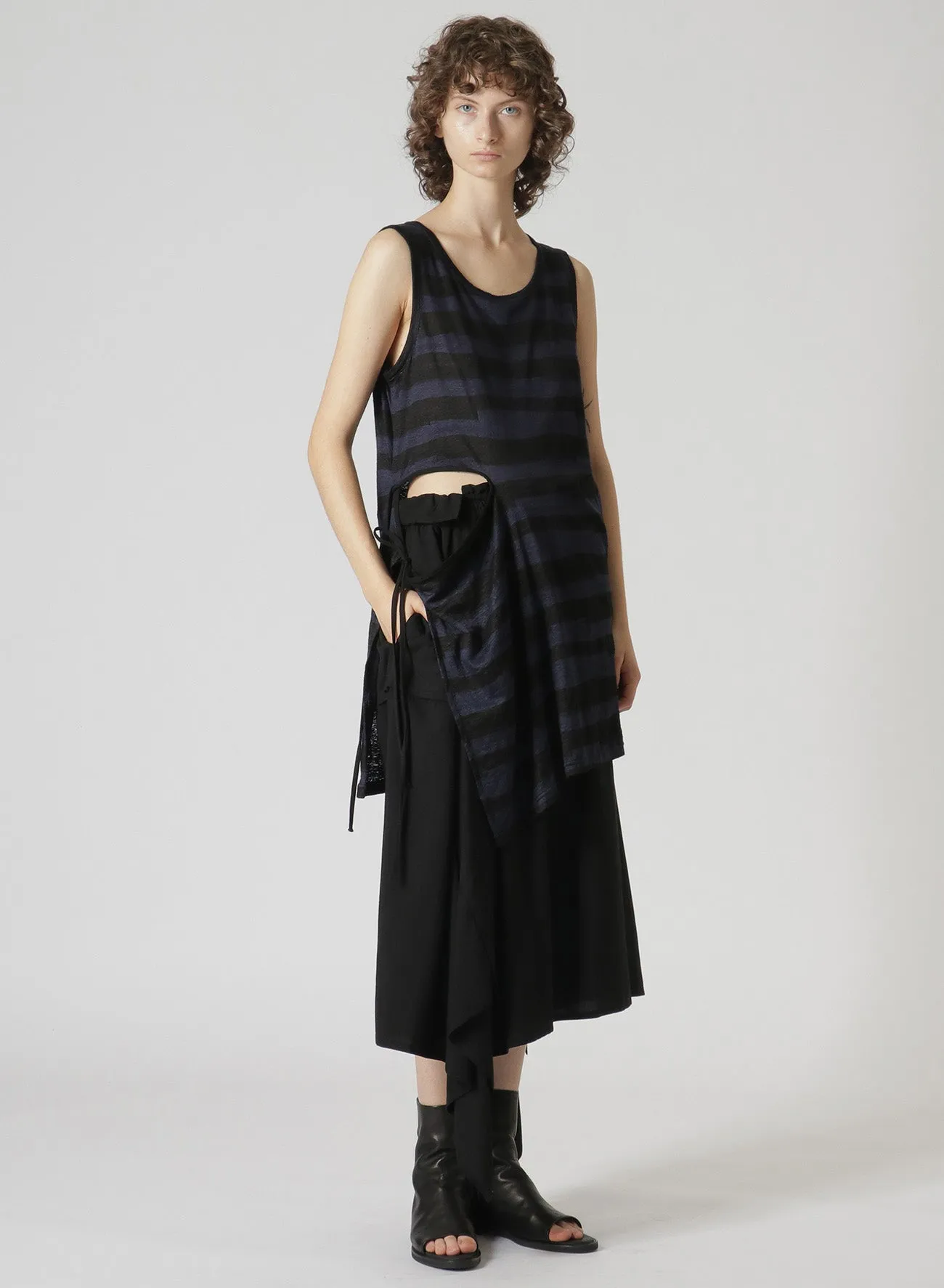 STRIPED SLEEVELESS TOP WITH RIGHT SLASH