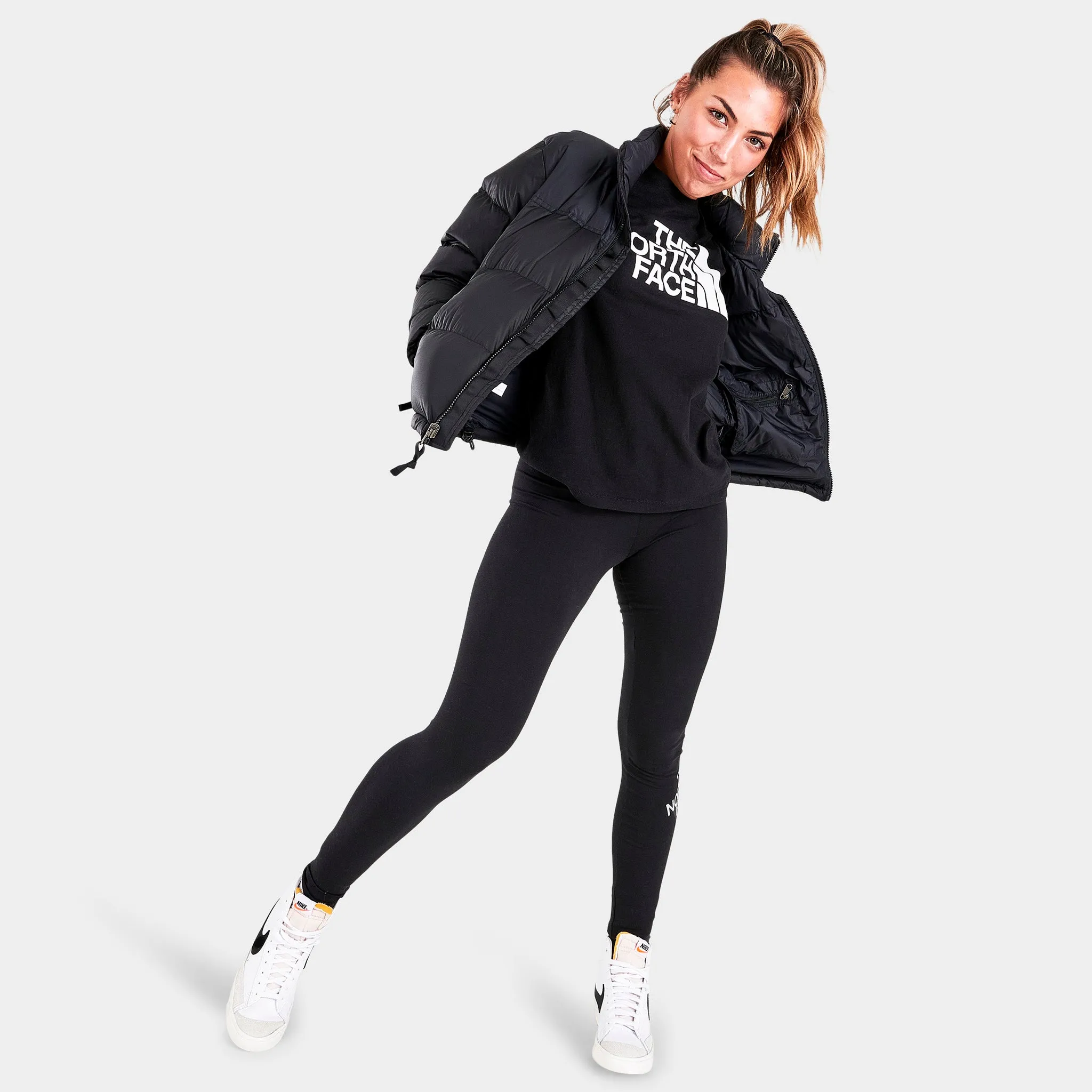 The North Face Women's Nuptse Jacket / TNF Black