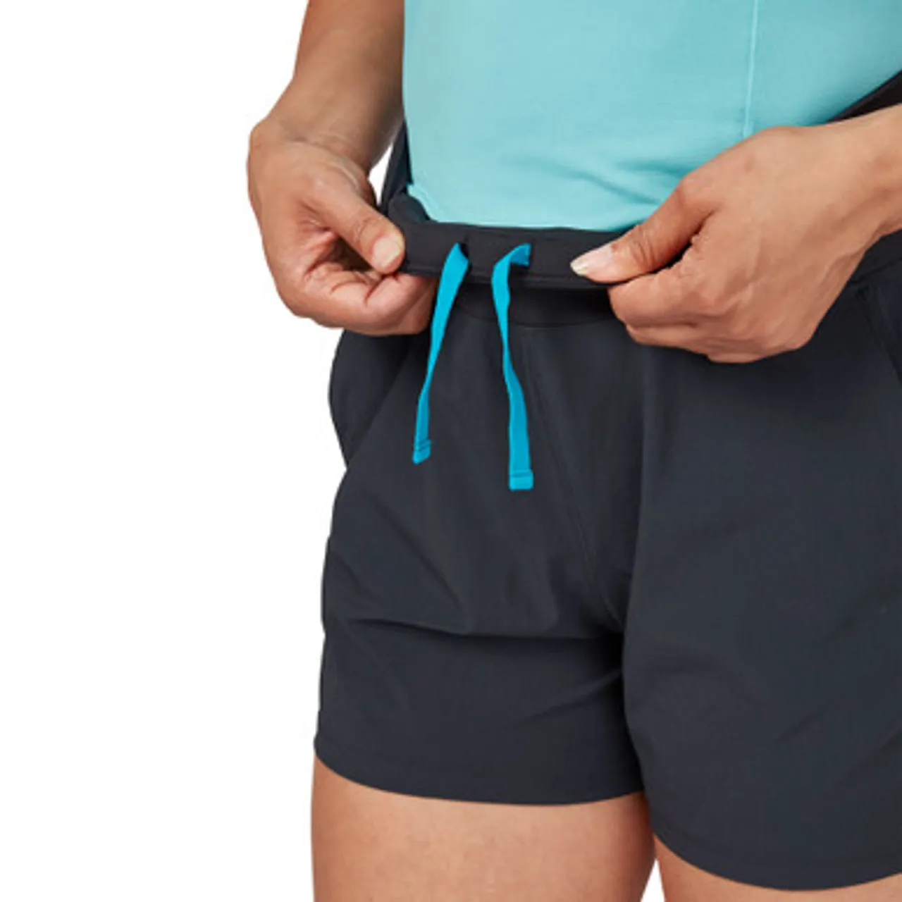 Womens Momentum Shorts